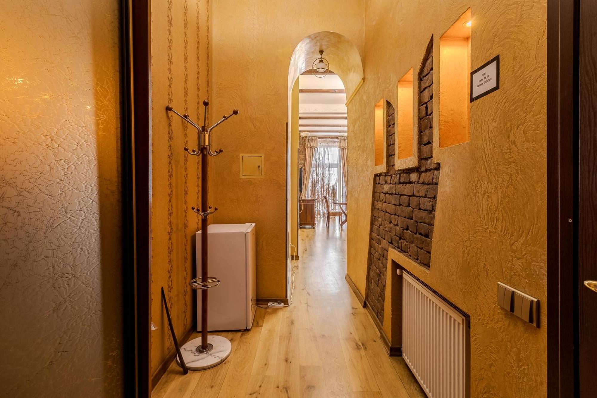 Апартаменти На Площі Ринок, 20 Lviv Exteriör bild